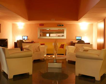 ¿Buscas servicio y hospitalidad para tu estadía en Napoles? Escoge el Best Western Hotel Plaza.