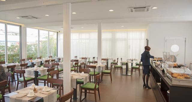Overview of the new breakfast room